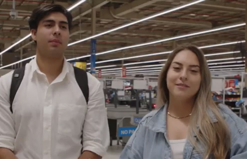 Más de 600 mil estudiantes podrán utilizar su tarjeta Junaeb en la cadena de retail Walmart Chile